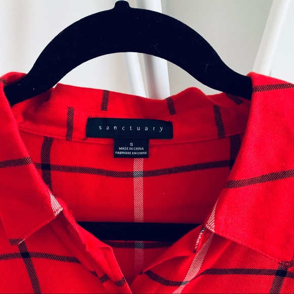 Sanctuary - Red plaid top - crop in front w/🎀 - Picture 4 of 6